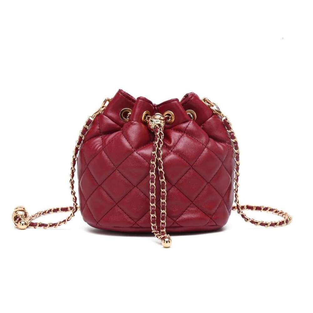 2024 New Quilted Chain Drawstring Light Luxury Round Bucket Shoulder Crossbody Bag for Women