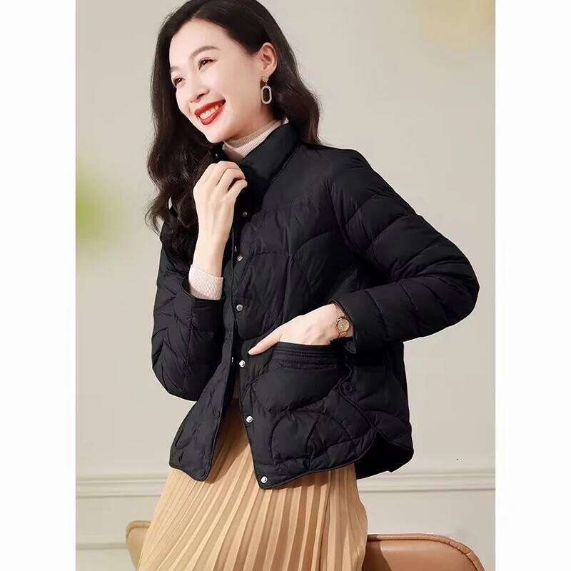 Lightweight Down Women Coats 2025 Autumn New Middle-aged Mother Clothes Short Cotton Jacket Female Outerwearr