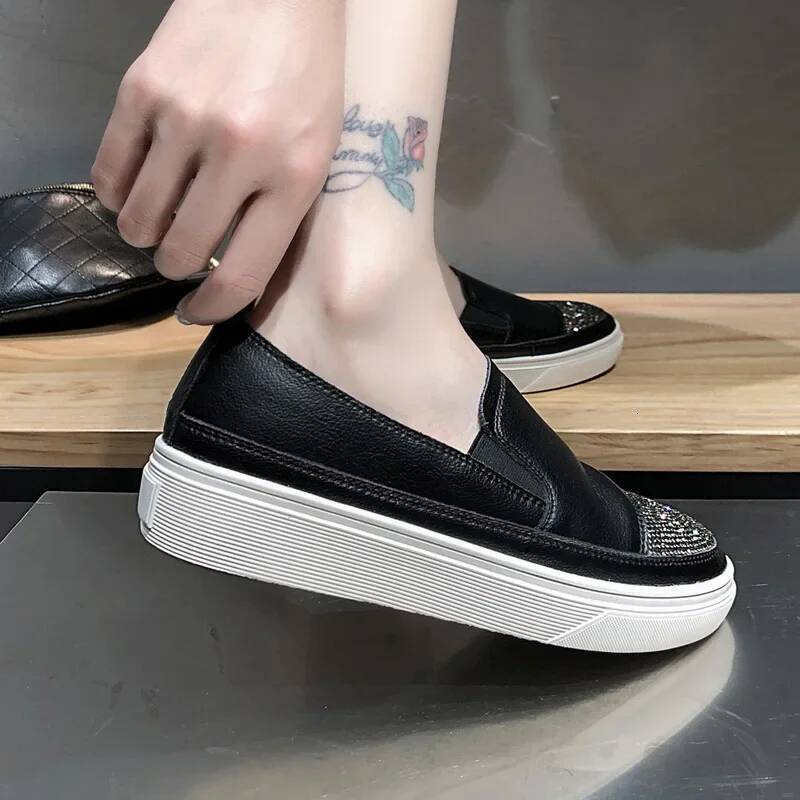 Ddmyoutdoor Genuine Leather White Rhinestone Sneakers Women Spring And Autumn Flat All Match Thick Bottom Walking Shoes Womendf Outdoor Shoes