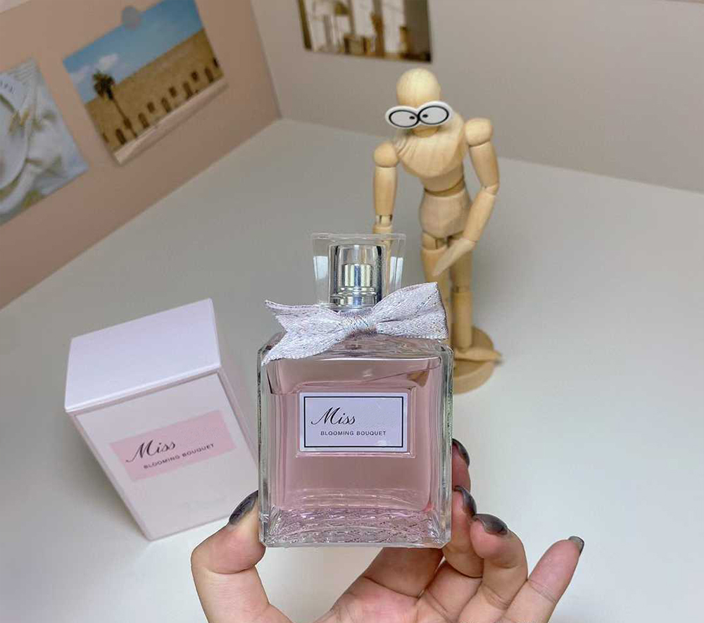 Brand 100ml Long Lasting Perfume Flower Good Smell Fragrance EAU DE TOILETTE EDT Female Fragrance Perfume Parfum VAPORISATEUR SPRAY Stronger Blooming Bouquet