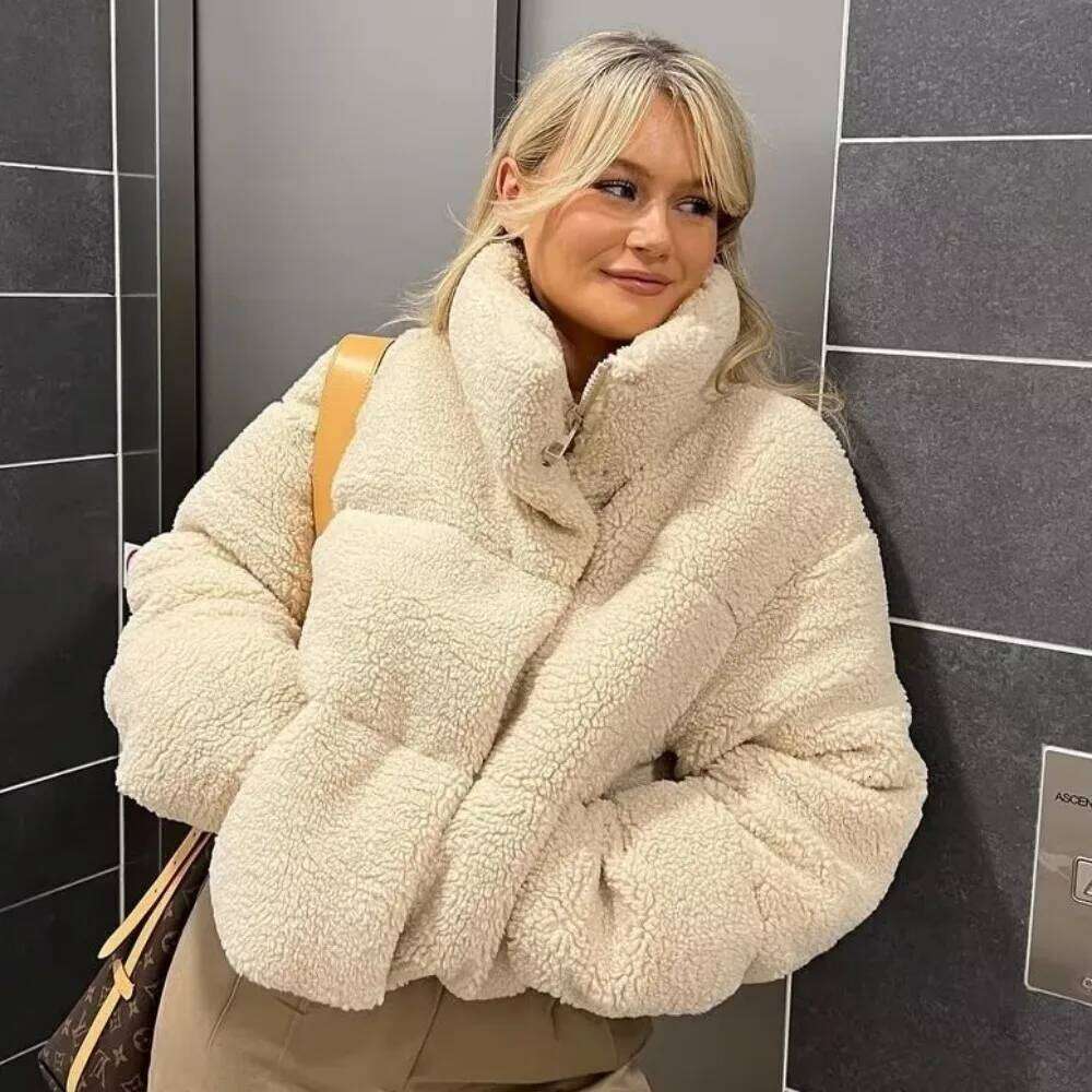 Autumn and Winter New Women's Lamb Wool Short Standing Collar Thickened Warm Bread Cotton Coat