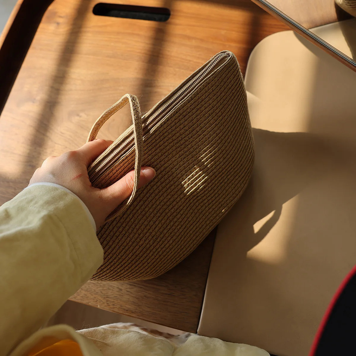 Spring Summer Travel Straw Woven Cosmetic Bag Solid Color Storage Outdoor Portable Casual Beach Hand Bag 250605