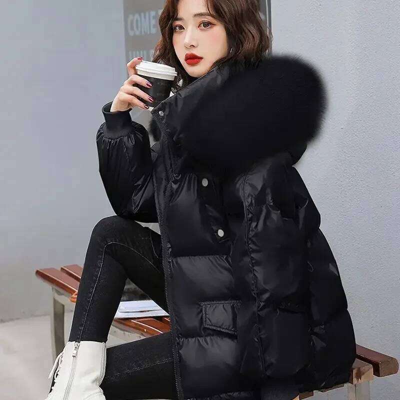 New White padded Jacket Female Authentic Short Fashion Foreign Air Loose Bright Face Wash Thick Bread Suit Winter Coats Women