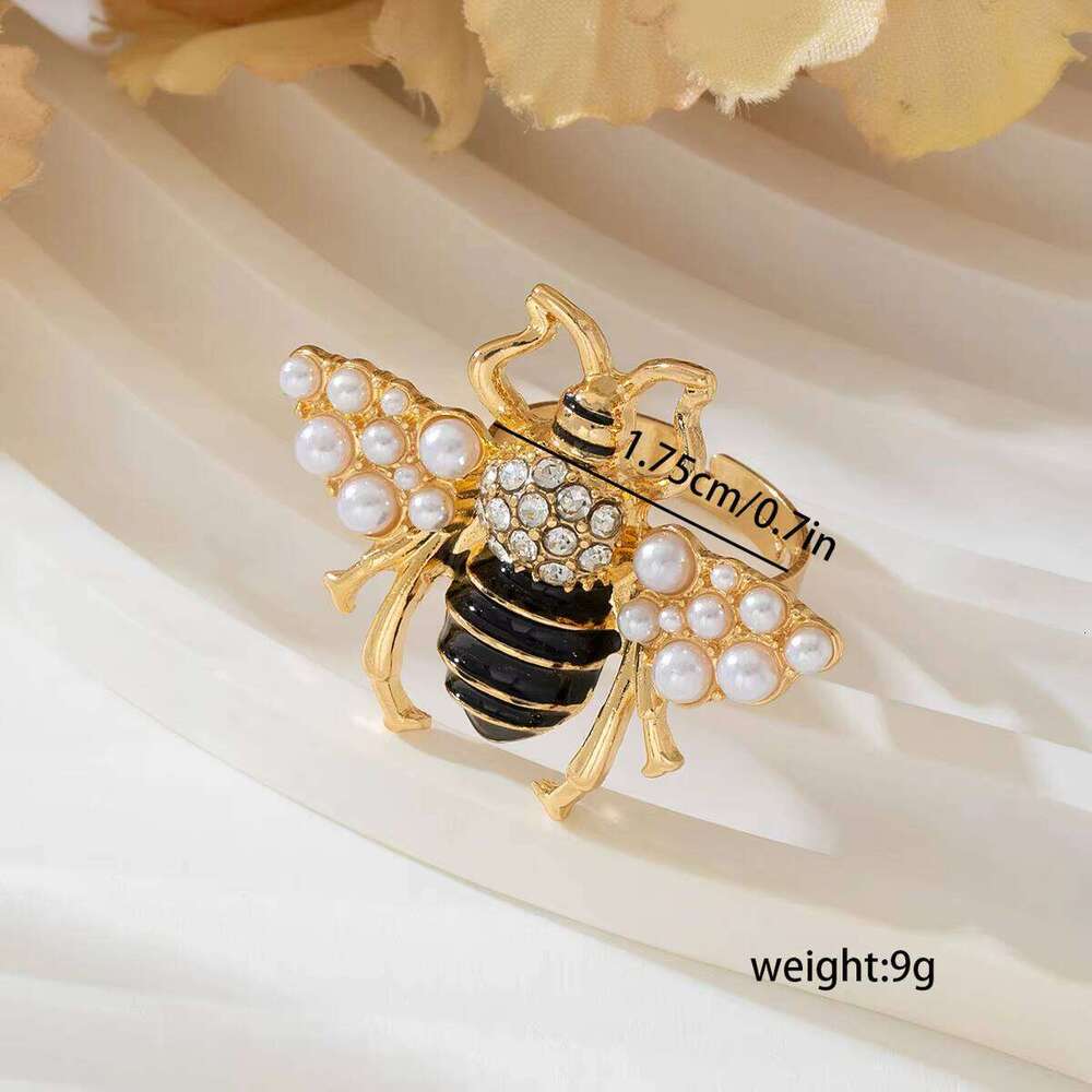 DHcollections TGG-18 Wholesale Fashion Finger Jewelry Metal Alloy Cute Insect Crystal Pearl Bee Ring Women