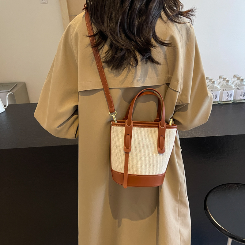 designer Vintage Canvas Tote Bucket Bag for Women Korean Style Simple 2025 Autumn Niche Versatile High-end Single Shoulder Crossbody Bag