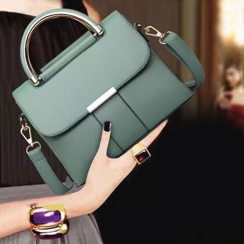 Top High New Style Leather Bag for Women New Versatile Crossbody Shoulder Bag Solid Color Fashion Handbag Simple Large Capacity Trendy New Free Delive