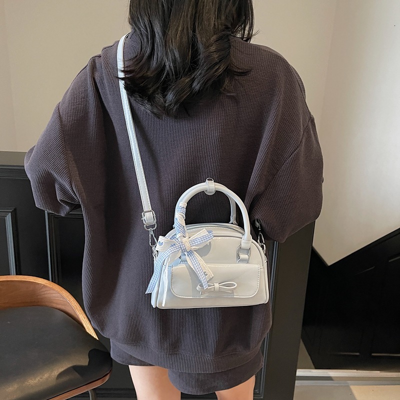 designer Underarm Bowling Bag for Women 2025 New Korean Style Simple Casual Large Capacity Pillow Bag Versatile Shoulder Bag