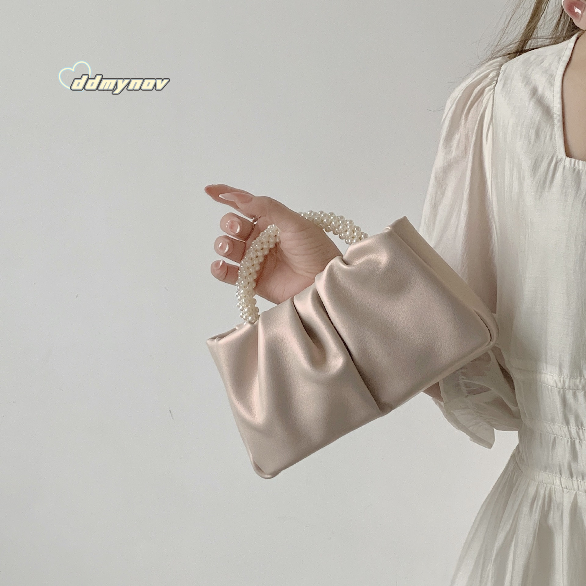 Sweet Girl Pearl Handbag Women Fashion Versatile Pleated Crossbody Cloud Bag Pearlescent Mini Phone Pouch ddmynov