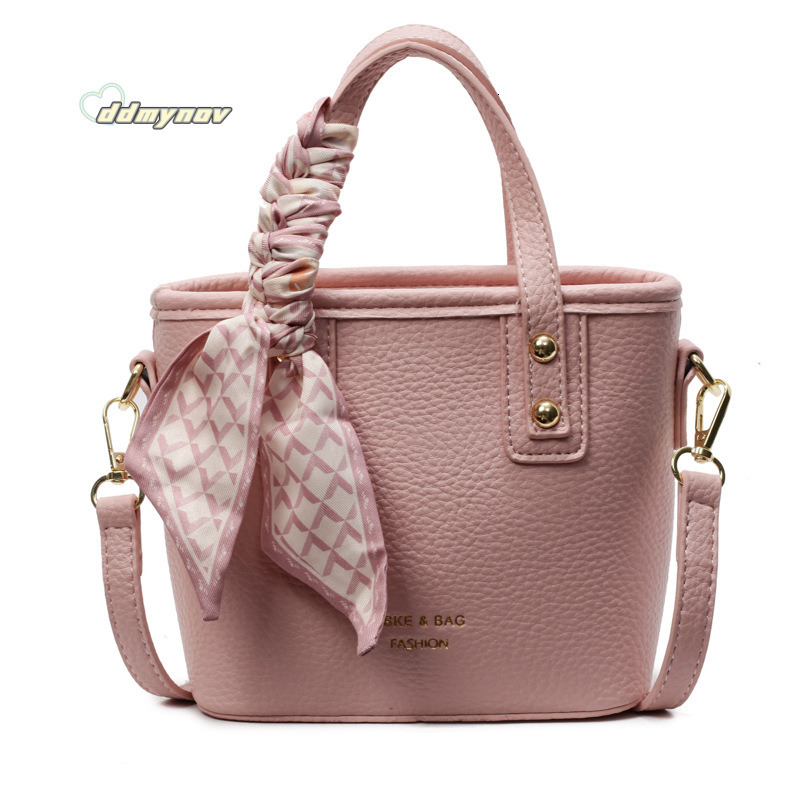 Minimalist Versatile Handheld Bucket for Women 2025 New Korean Fashion Casual Shoulder Crossbody Bag ddmynov