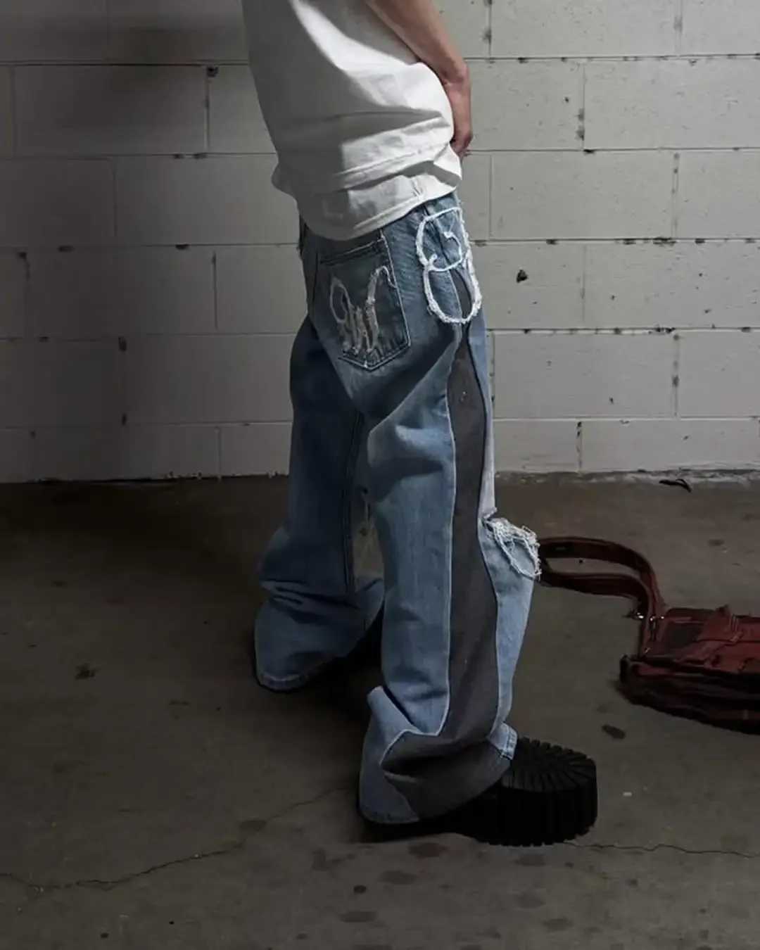 Torn Cloth Strips Seam Letters Personalized Trousers Contrasting Colors Unique Design Wide-leg Jeans Mens Loose Versatile Jeans Z250605