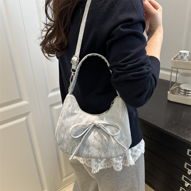 designer This Year's Trend: Simple and Unique Sweet Style Handbag, New Moon Bag, Niche Design, Trendy and Fashionable Casual Crossbody Women'