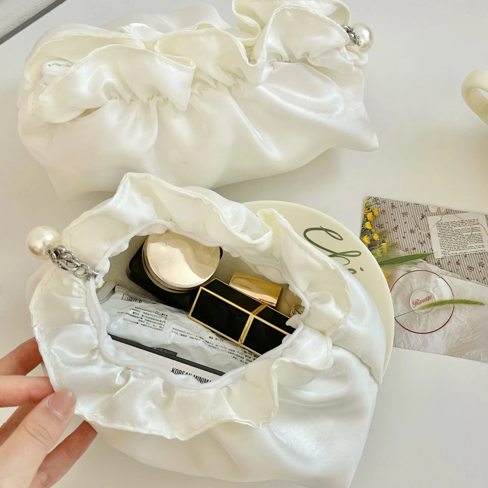 Girl Cloud Makeup Bag Portable Large Capacity Travel Skincare Storage Toilet Bag 250614