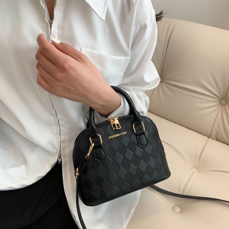 2025 Spring and Summer New Women's Bag New French Niche Design Texture Multi functional Women's Handbag New Elegant and Simple Women's 
