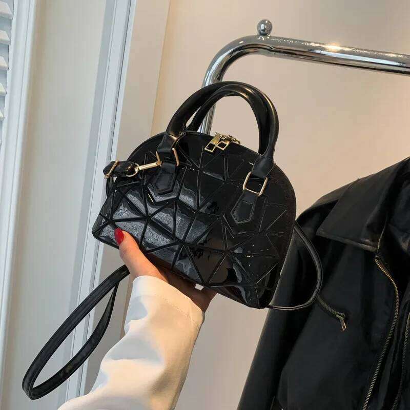 2023 New Geometric Pattern Simple Crossbody Designer Women's Fashion One Shoulder Shell Bag