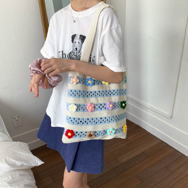 designer Casual Large Capacity Underarm Bag for Women Korean Knitted Hollow Shoulder Bag Beach Commuting Versatile Vacation Beach Bag