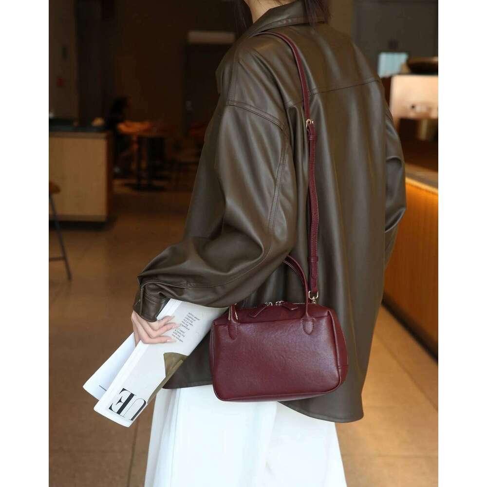 Designer Bags 2025 Women's Cow Genuine Leather Handbags Ladies High Quality Shoulder Bag Female Fashion Retro Designer Crossbody Bags Lady Luxury