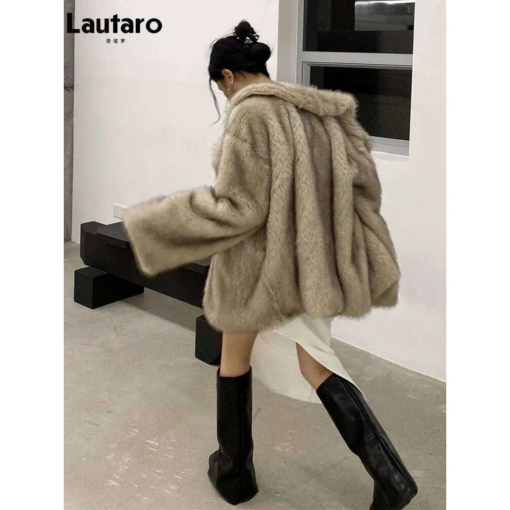 Lautaro Winter Loose Casual Thick Warm Soft Hairy Faux Fur Coat Women High Quality Furry Fluffy Jacket Korean Fashion