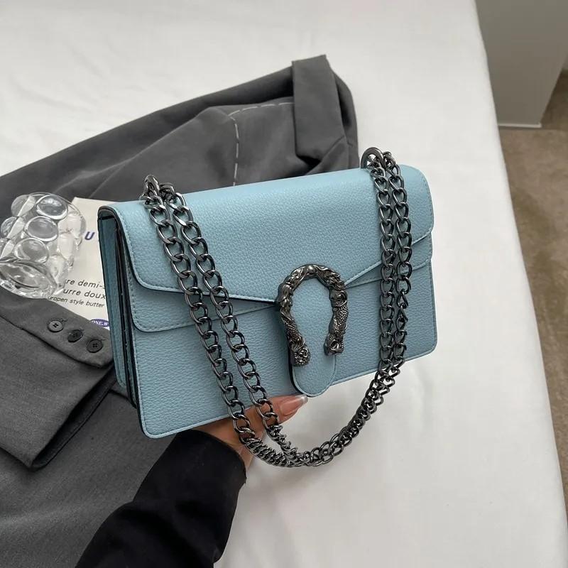 Designer Bag 2025 New Luxury Crossbody Bag Shoulder Bag Fashion High Quality Versatile Handbag Versatile Bag Essential for Going Out on the Street