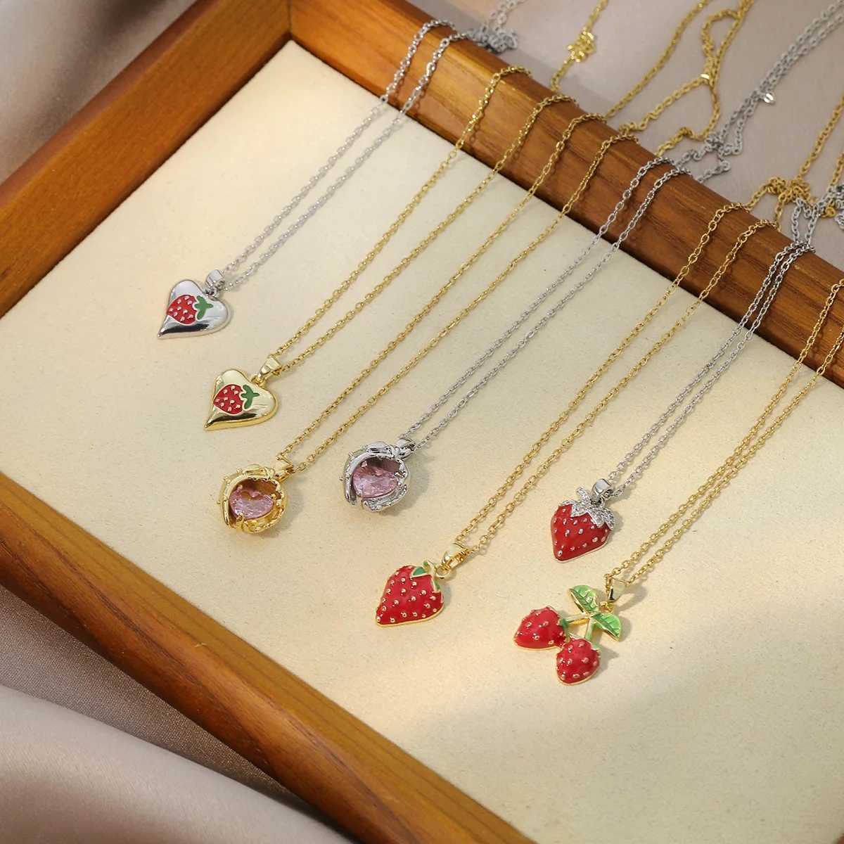 Cute Stainless Steel Strawberry Cherry Fruit Cubic Zircon Pendant Necklace For Women New Trend Simple Neck Chain Jewelry Gift Y250605