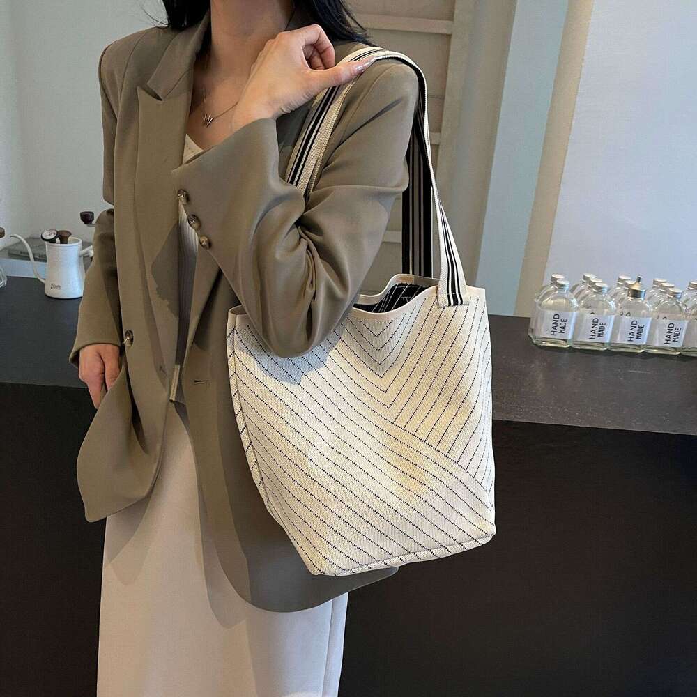 Knitted Shoulder New Tote For Women Large Capacity Handheld Commuter Shopping Bag Bucket Versatile B5