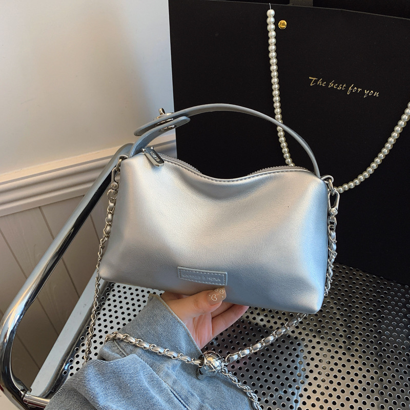 designer Niche Chain Underarm Bag for Women 2025 Summer New High-end Fashion Single Shoulder Bag Versatile Crossbody Pillow Bag