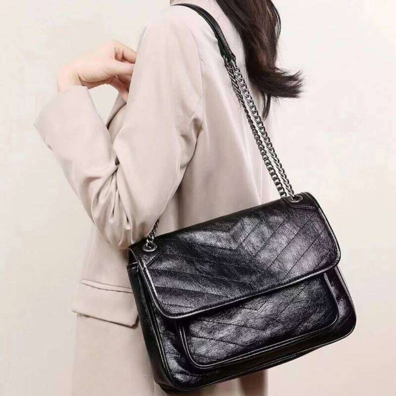 OLOEY Top Cowhide Postman Oil Wax Real Leather Chain Retro Wandering One Shoulder Messenger Small Square Side Bag for Ladies