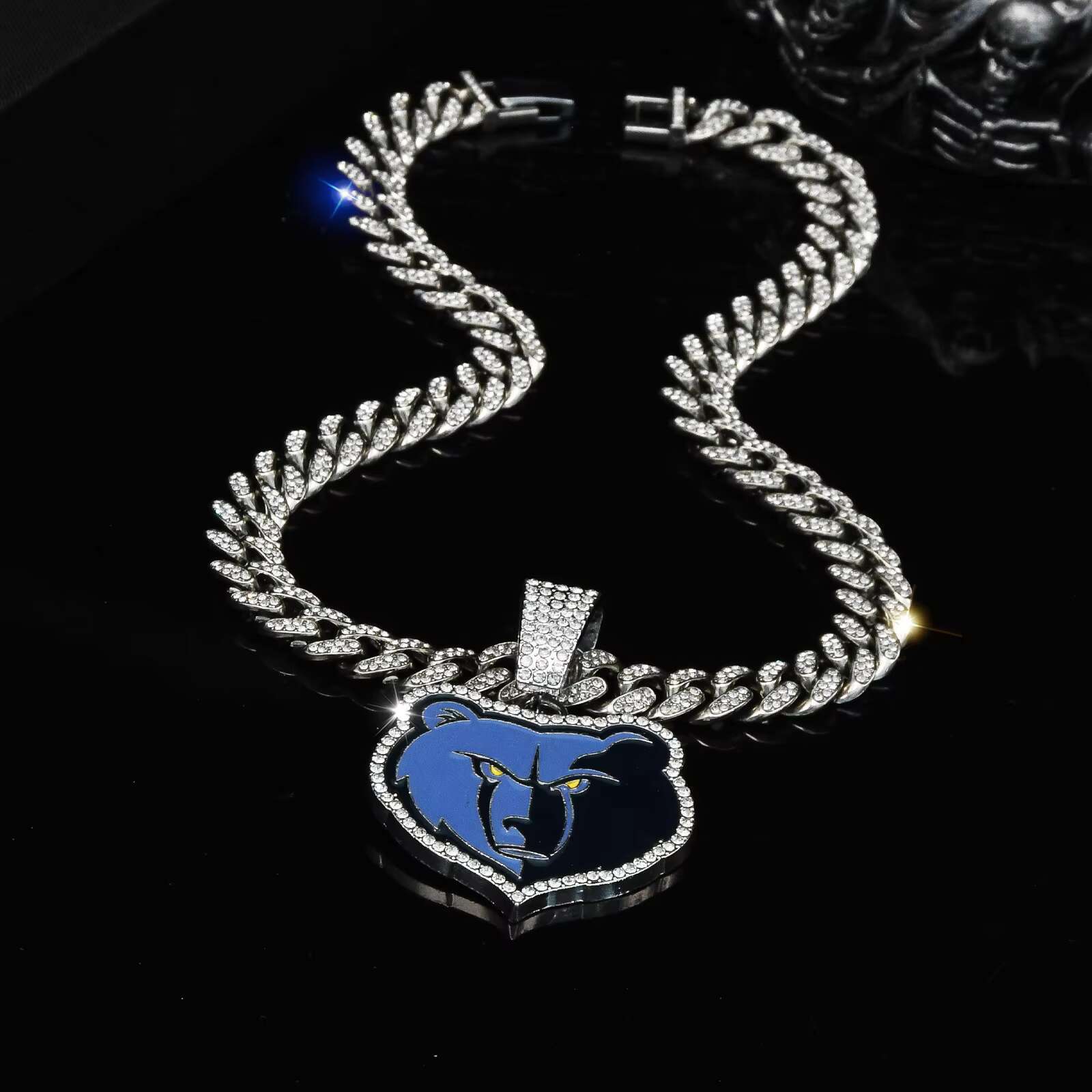 Custom Mens Basketball Team Grizzlies Pendant Alloy Necklace for Hip Hop Gray Bear Sport Fans
