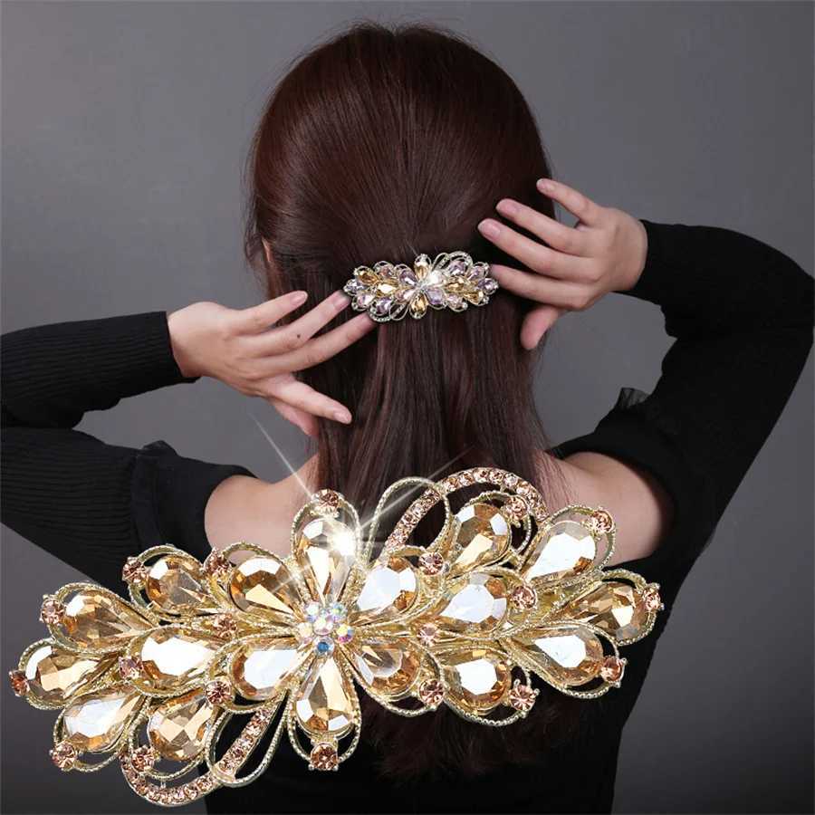 Korean Retro Crystal Flower Spring Hair Clip Vintage Rhinestone Horizontal Clip Top Clip Elegant Mom Fashion Hair Accessories Z250605