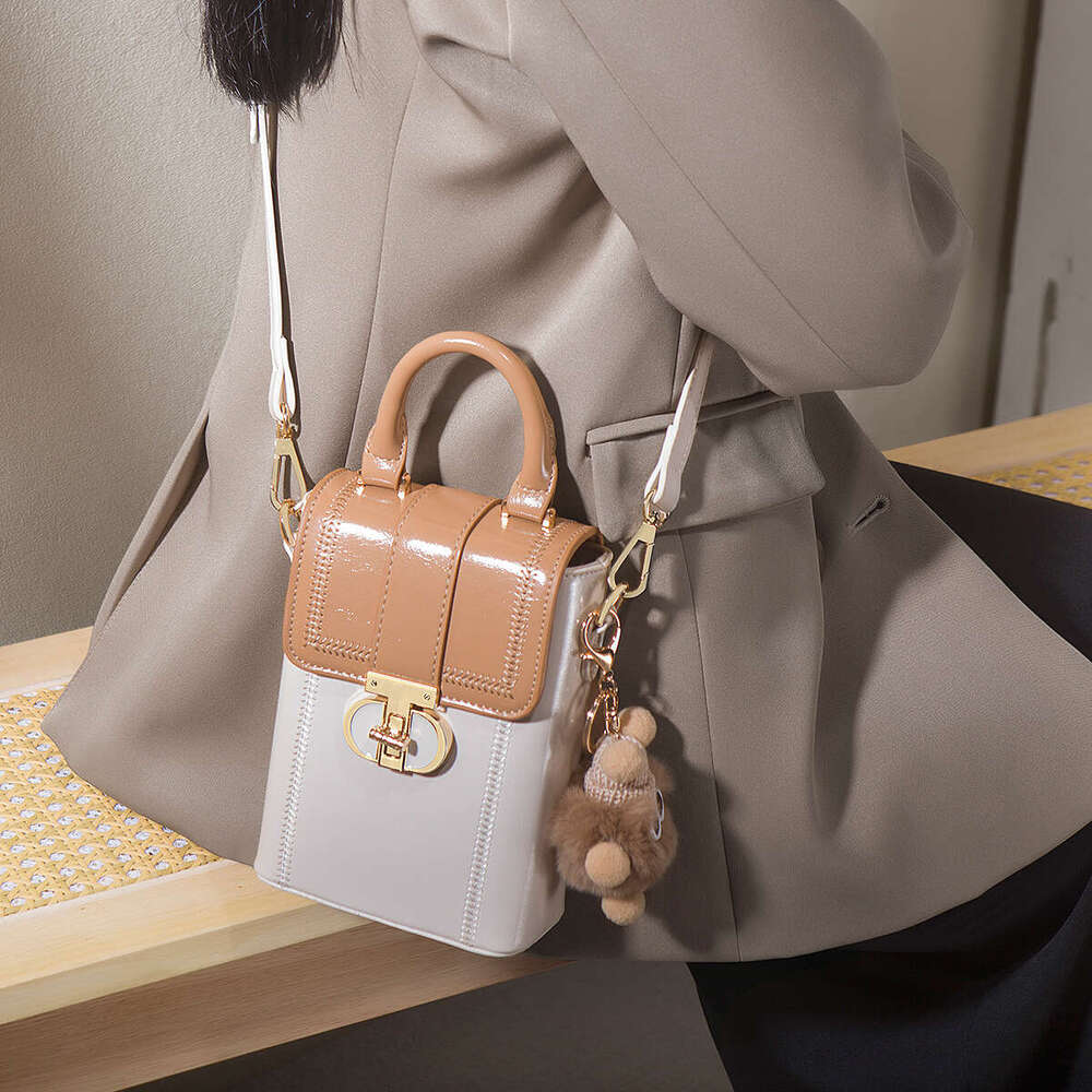 for Girlfriend Bucket Underarm Qixi Festival Gift Women's Bag 2024 New Handbag Daily Commute