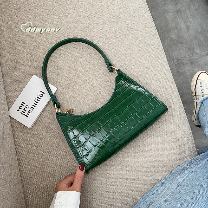 Niche Trendy Underarm for Women New Fashion Crocodile Pattern Versatile Shoulder Baguette Bag