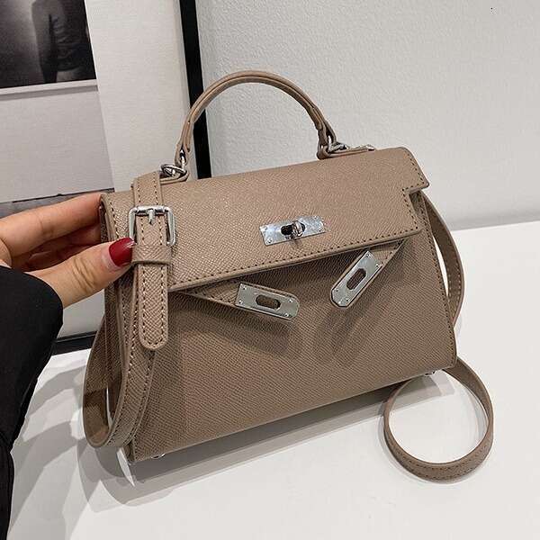 New Handbags Luxury High-end Versatile Simple Shoulder Crossbody Bag