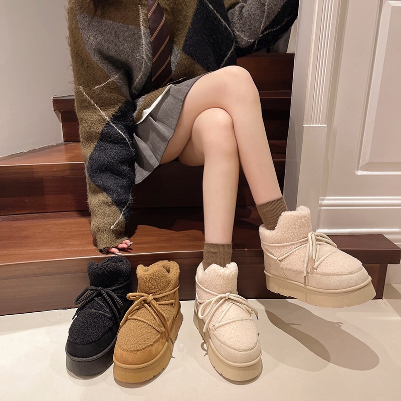 2025 free shipping autumn and winter new female designer thick soled fashionable and plush thick warm short snow boots