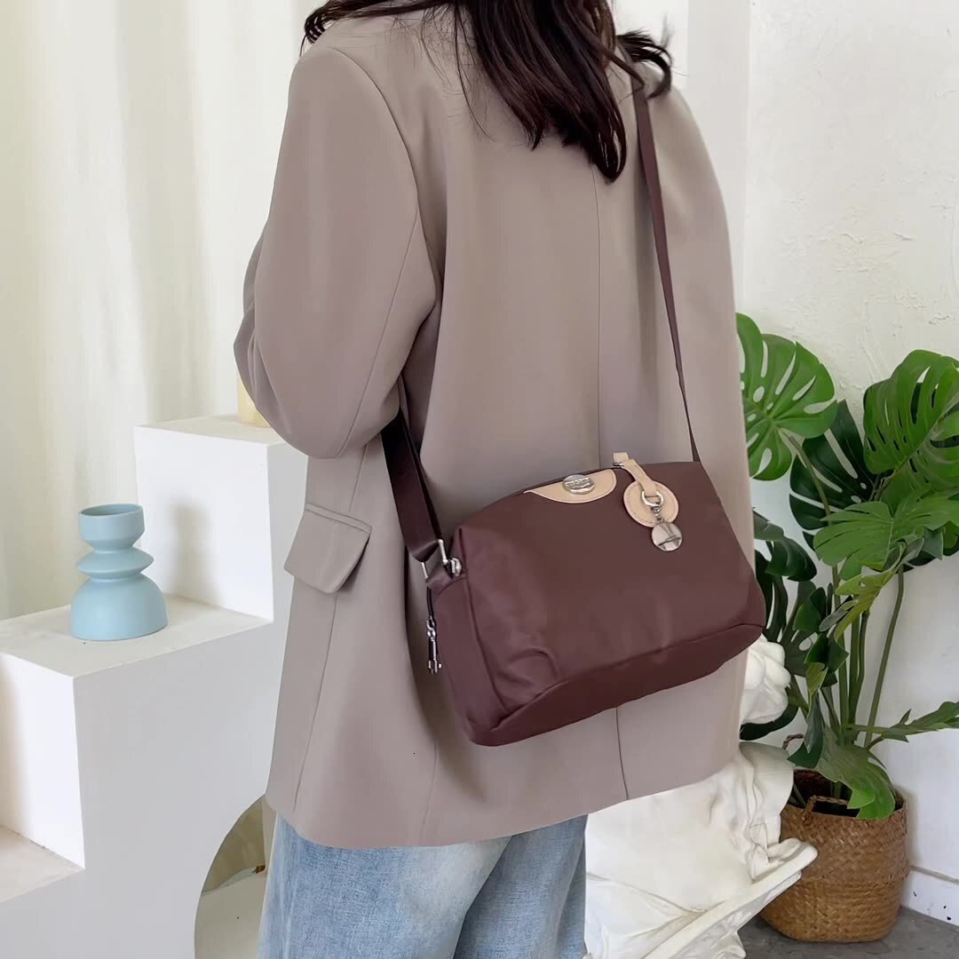 Quality New Style Bag Women 2025 New Oxford Cloth Crossbody Bag Lightweight Versatile Trendy Fashion Shoulder Bag Casual Small Bag New Free Delivery D