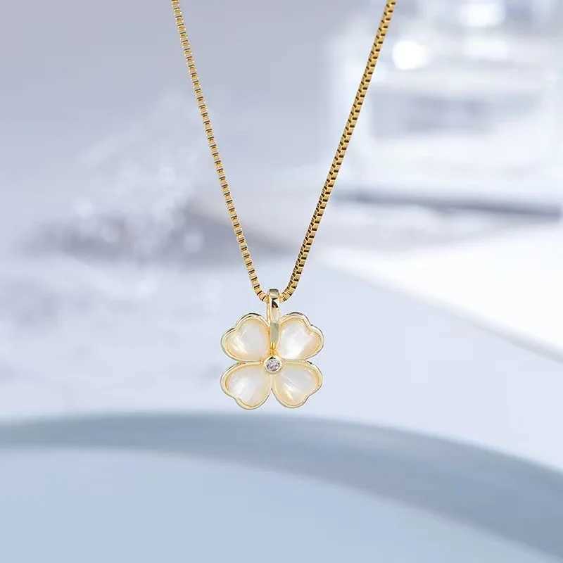 Stainless Steel Chain Classic Moonstone Clover Pendant Necklace for Women Lady Vintage Jewelry Accessories Gifts Y250605