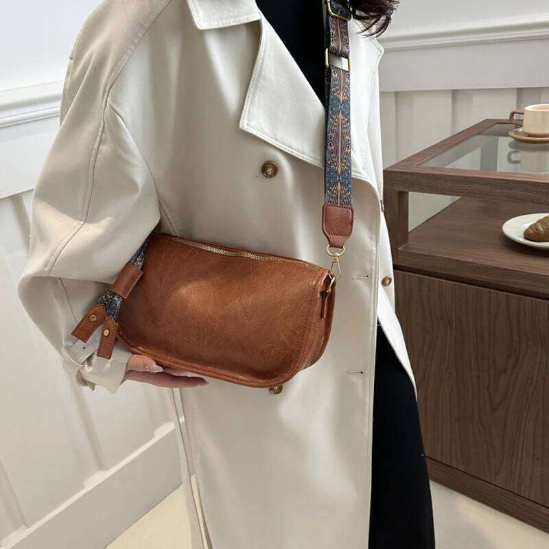 Women Vintage Satchel With Graphic Pattern Wide Strap Simple Shoulder Purse Large Capacity Ladies Commute Bag