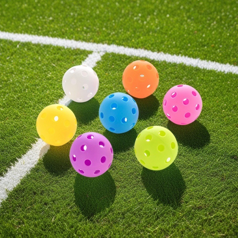 Picklebal30 Bulk Resistant Pickle Ball Injection Molding TPE74MM Superhard Rotational Molded Ball Hole Ball