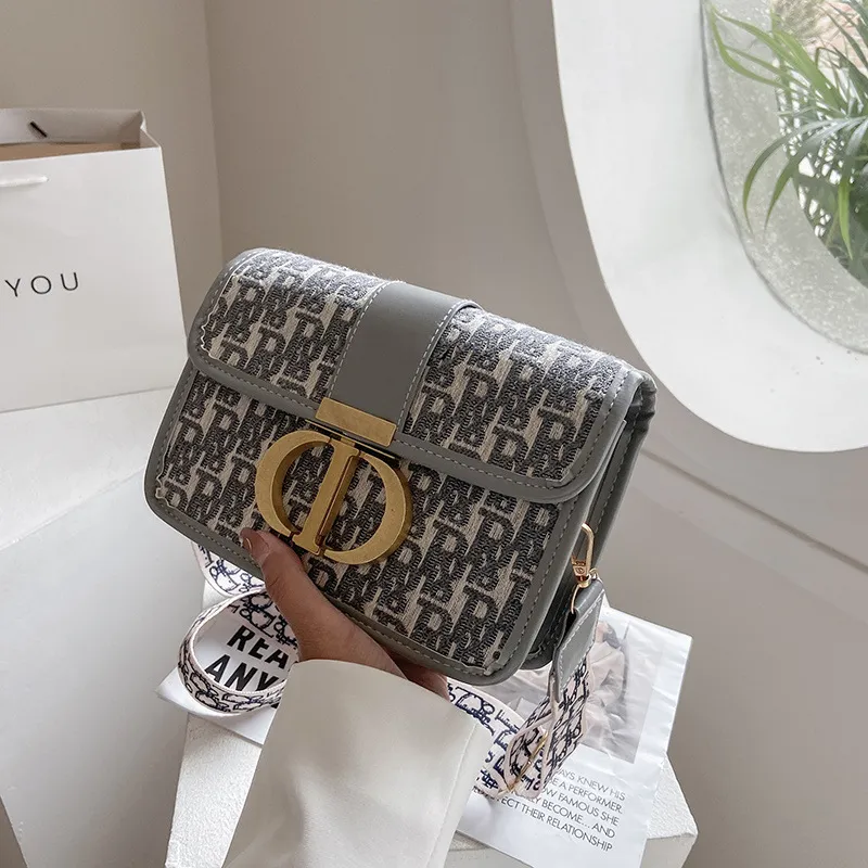 Shoulder Bag Crossbody se Designer 2025 New women's chain small square single shoulder high-level embroidery cross body bag Free shipping