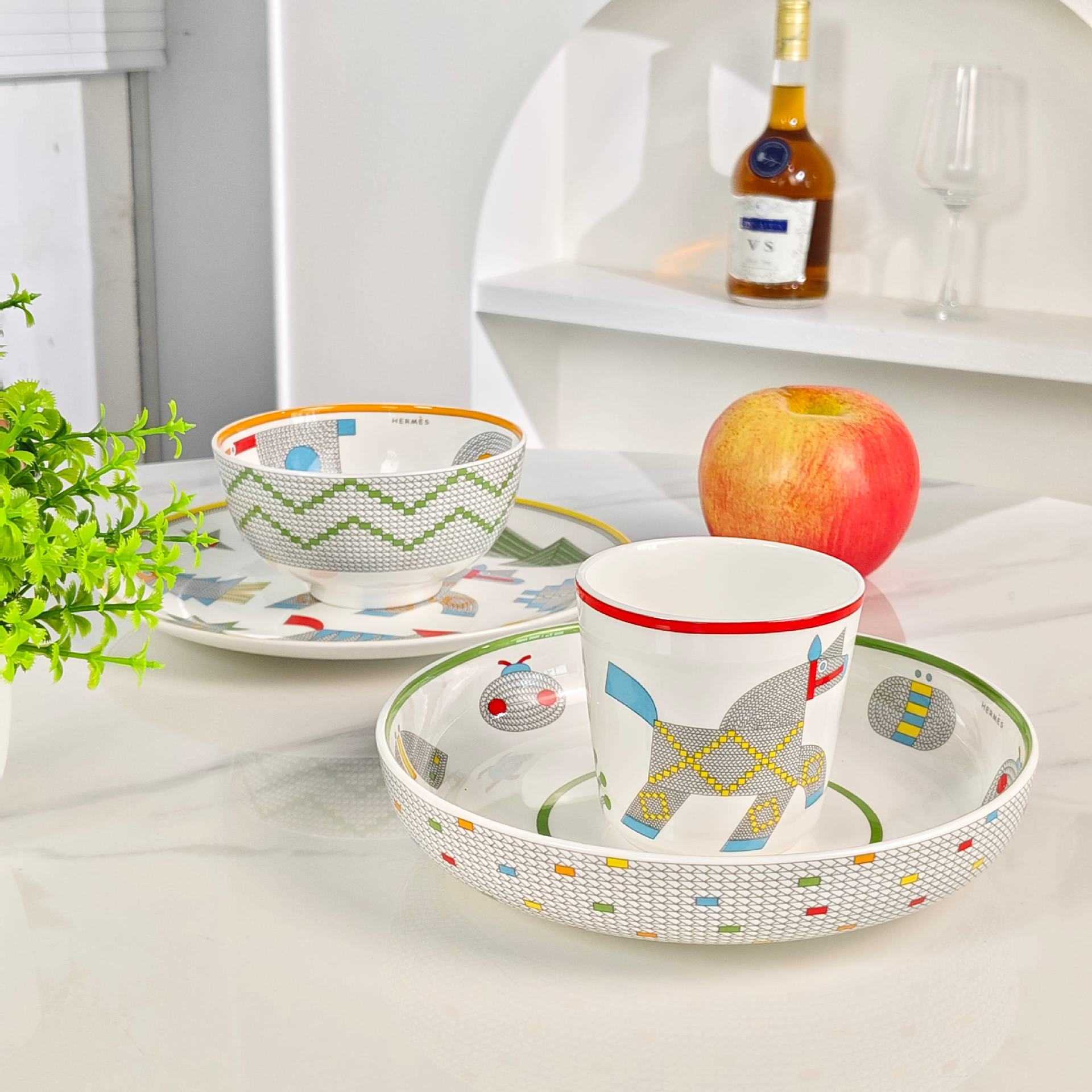 New H Brand Childrens Tableware Set Bowls Household Dining Cups Mugs Bone China Cereal Deep Plates S2566 12545