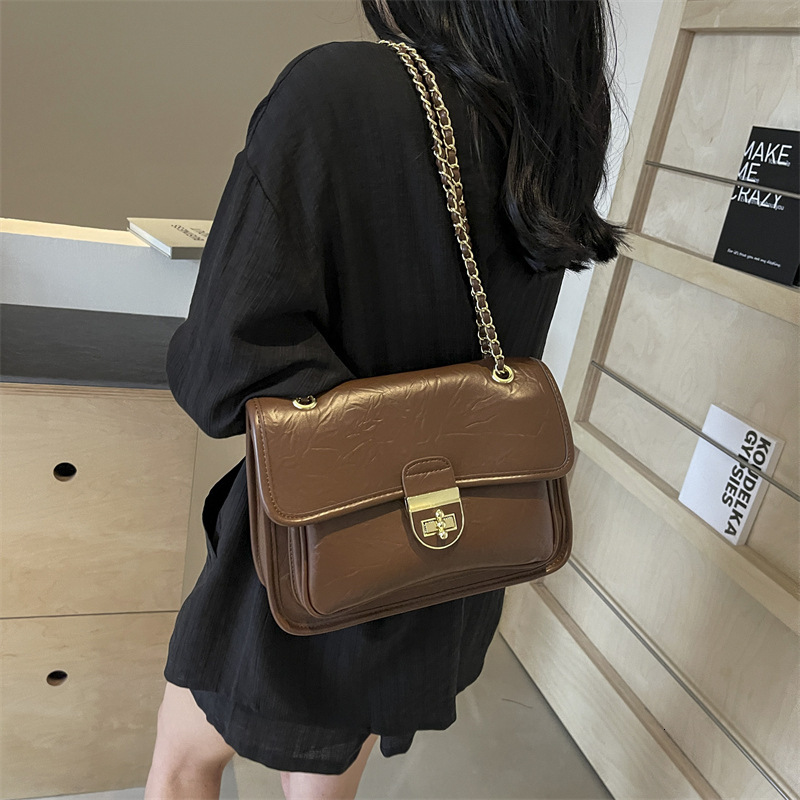 designer Commuting Niche Chain Small Square Bag for Women 2025 Summer New Fashion Single Shoulder Crossbody Bag High-end Sense Wanderer Bag