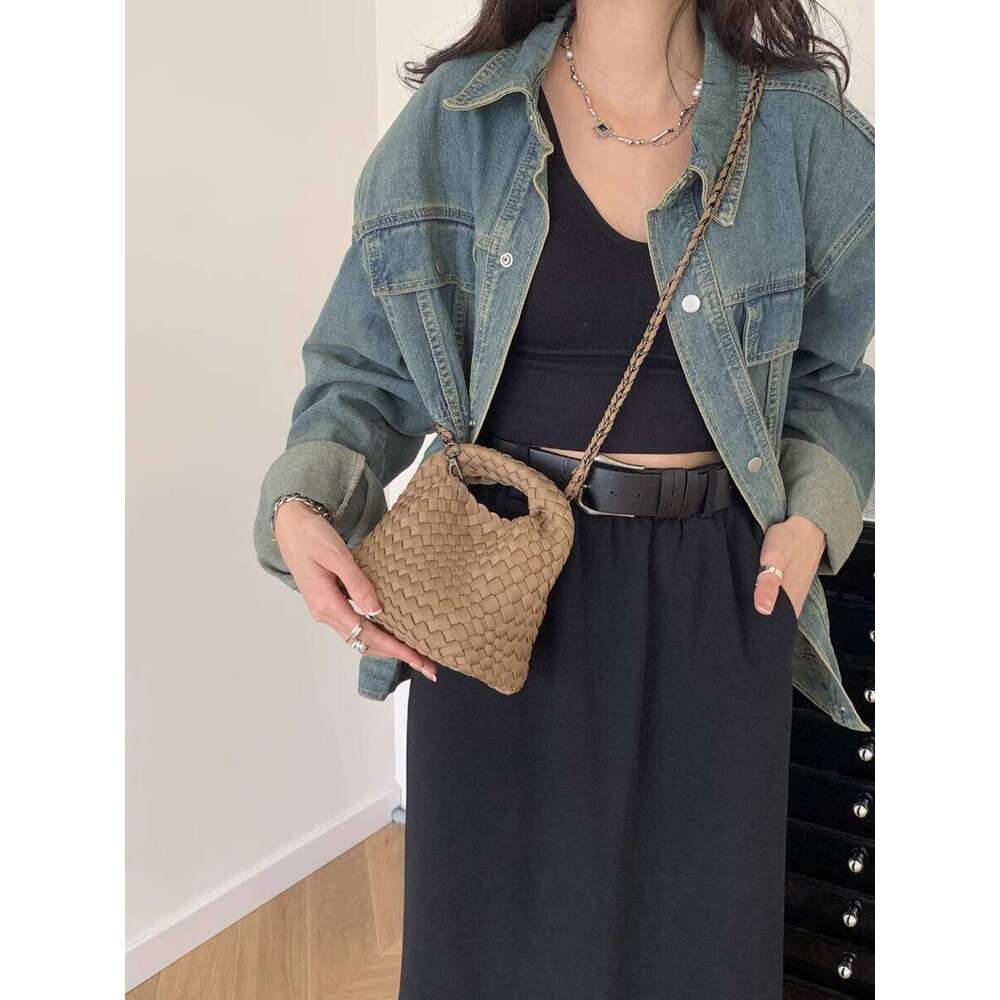 New Korean Style Satin Fabric Handwoven Exquisite Small Basket Chain Bag