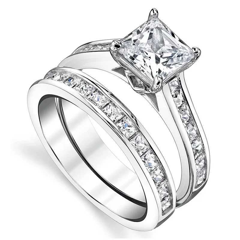 Huitan Opulent 2Pcs Rings Set with Sparkling Cubic Zirconia Charm Eternal Wedding Bridal Jewelry for Women Exquisite Accessories W250606