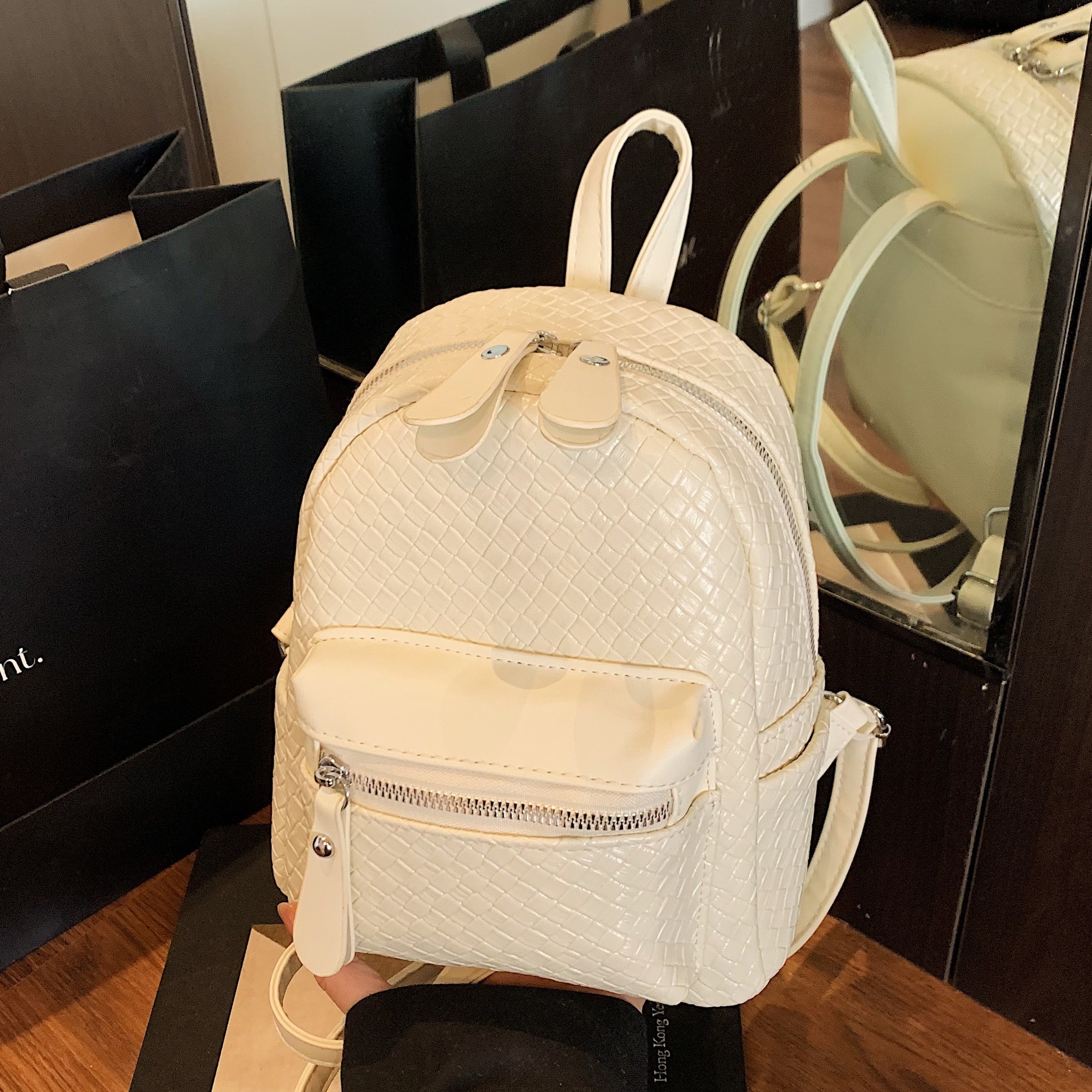 designer Summer Backpack for Women 2025 New Fashion Trendy Small Backpack Elegant Mini Simple Fashion Lightweight Travel Bag