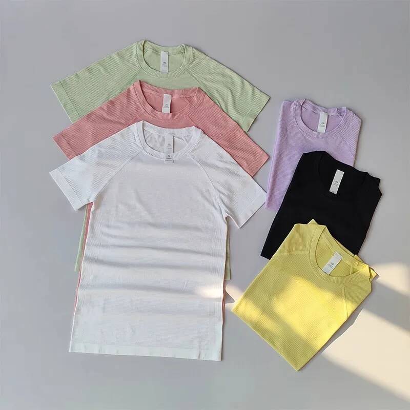 Women's Breathable Yoga Crop Top Short Sleeve Fiess Workout T-shirt Sportswear for Gym Running