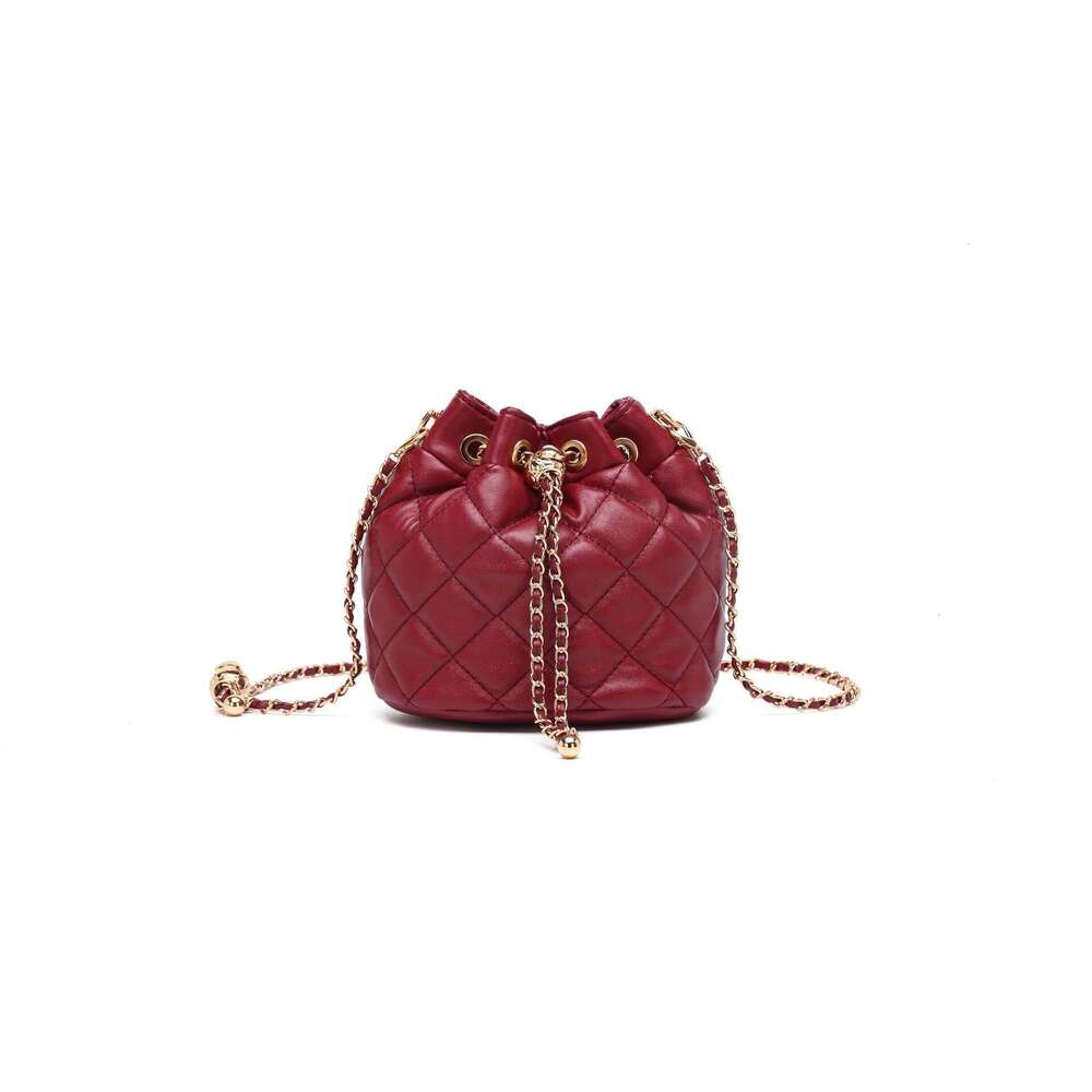 2024 New Quilted Chain Drawstring Light Luxury Round Bucket Shoulder Crossbody Bag for Women