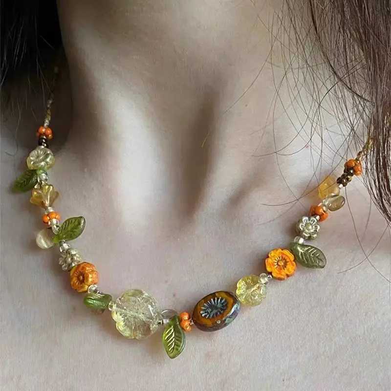 Bohemia Candy Color Cute Necklace for Women Star Pendant Beaded Clavicle Chain Necklaces Multicolor Y2K Vacation Accessories Y250605