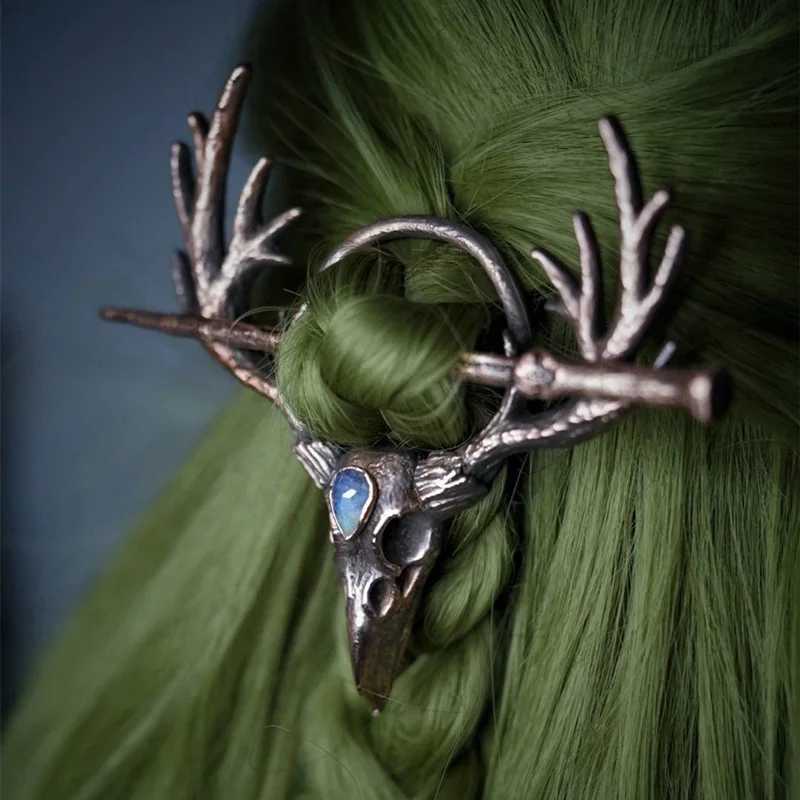 1PC Gothic Retro Cow Skull Skeleton Moonstone Hair Clips Hairpins for Women Y2k Fashion Deer Horn Hair Stick Hair Styling Tools Z250605