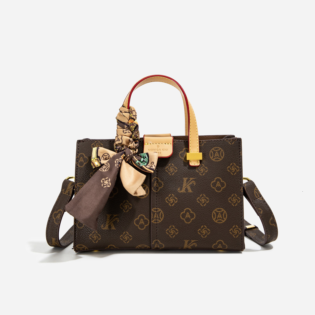 Free Delivery Designer Bag Classic Large-capacity Single-shoulder Handbag High-end Feel Light Luxury Retro Flower Crossbody Bag