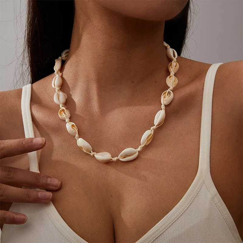Natural Sea Shell Charm Bracelets Necklace For Women Men Summer Sandy Beach Handmade String Rope Hand-woven Shells Accessories Y250605