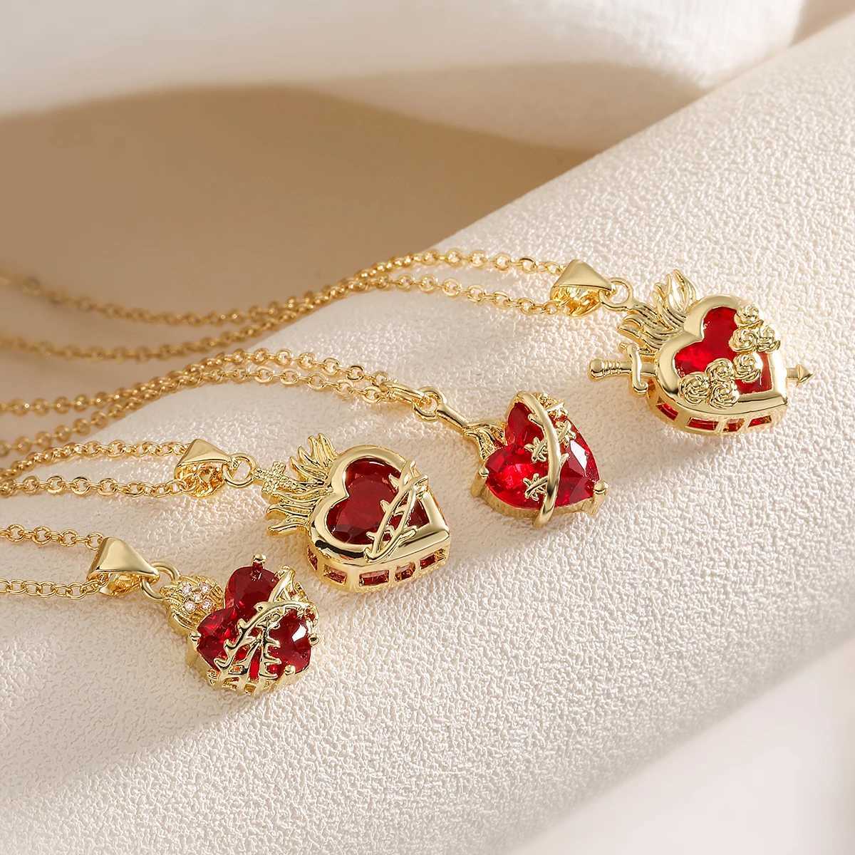 NEWBUY Fashion Gold Color Chain Red Crystal Heart Pendant Necklaces For Women Bling Jewelry Y250605
