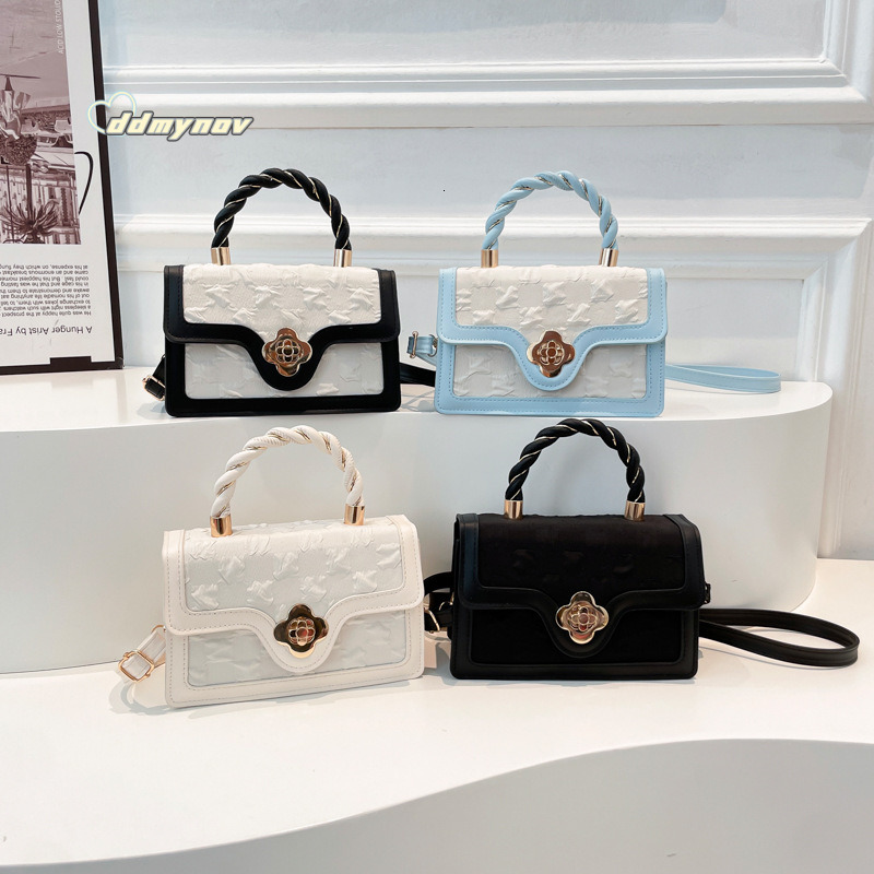 Fashion New Handheld Small Square for Women 2025 Summer Trend Live Streaming Shoulder Crossbody Bag ddmynov